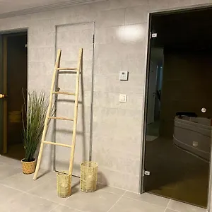 Appartement Superbe Pres De Avec Prive, Brussel